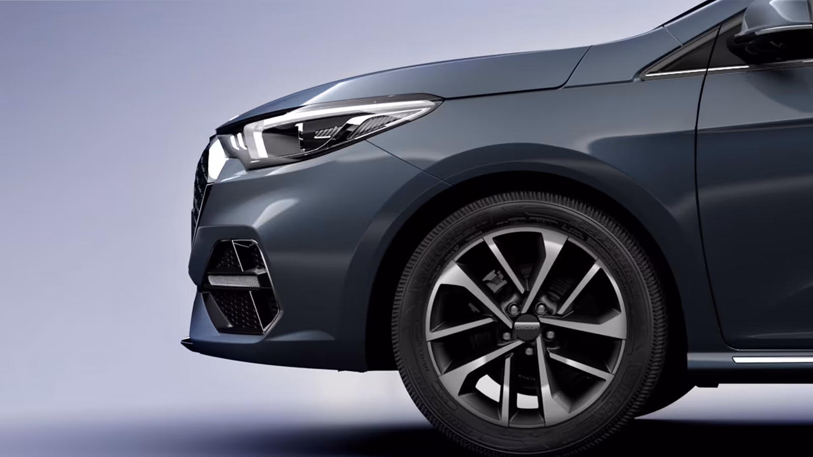 Фара и колёсный диск OMODA S5