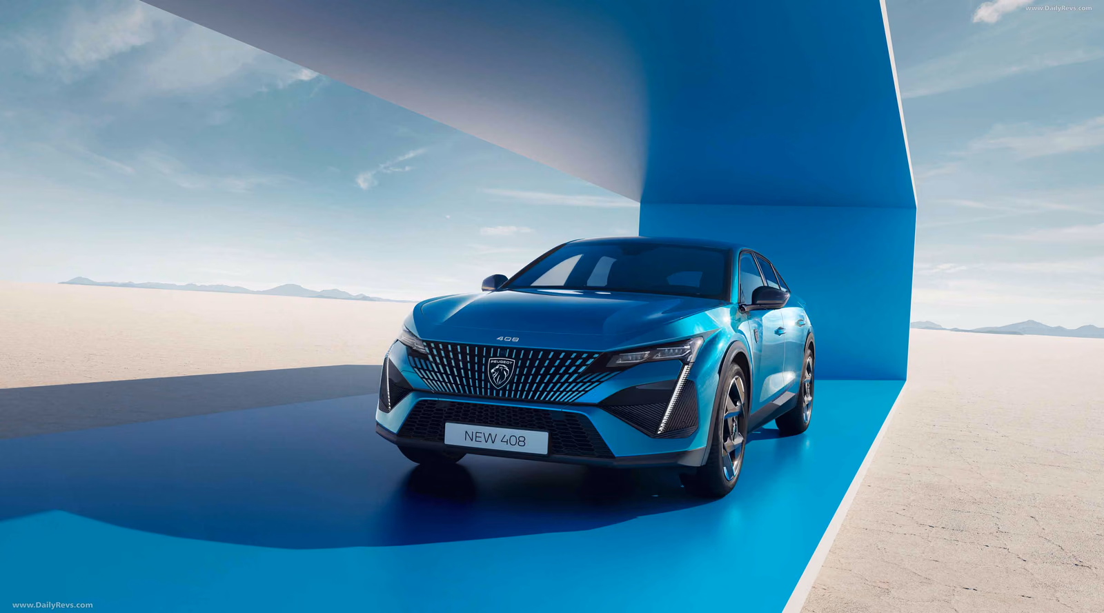 Peugeot 408X в переднем ракурсе три четверти