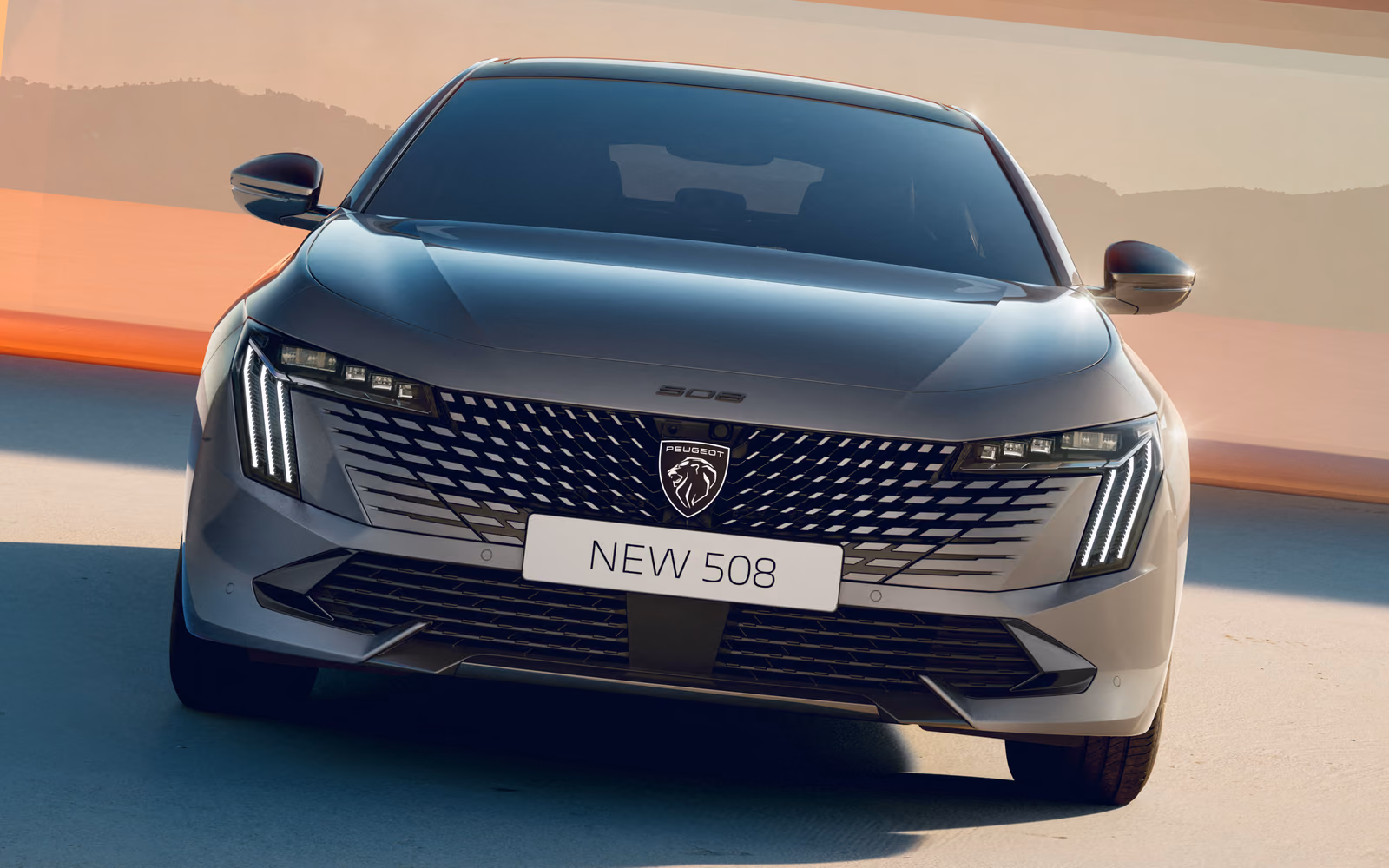 Peugeot 508 — спереди в три четверти