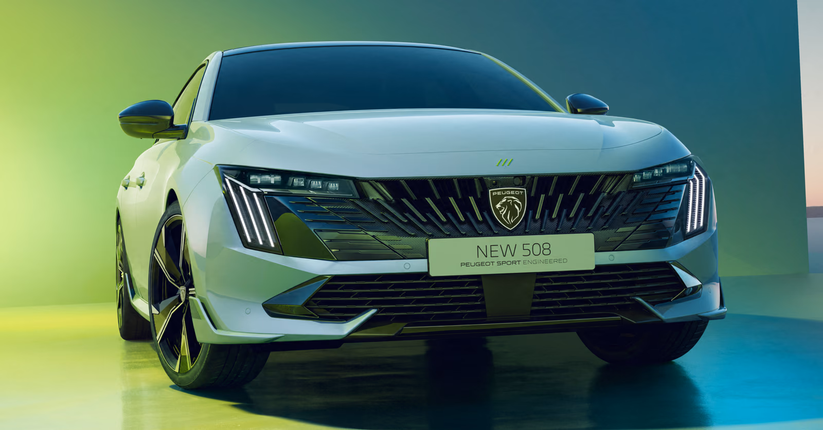 Peugeot 508 — вид спереди
