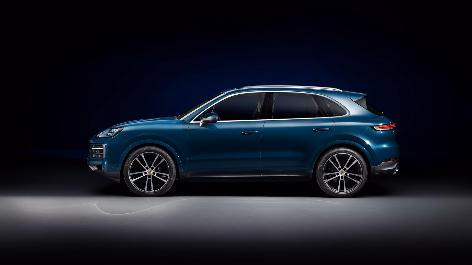 Porsche Cayenne 2024, вид сбоку