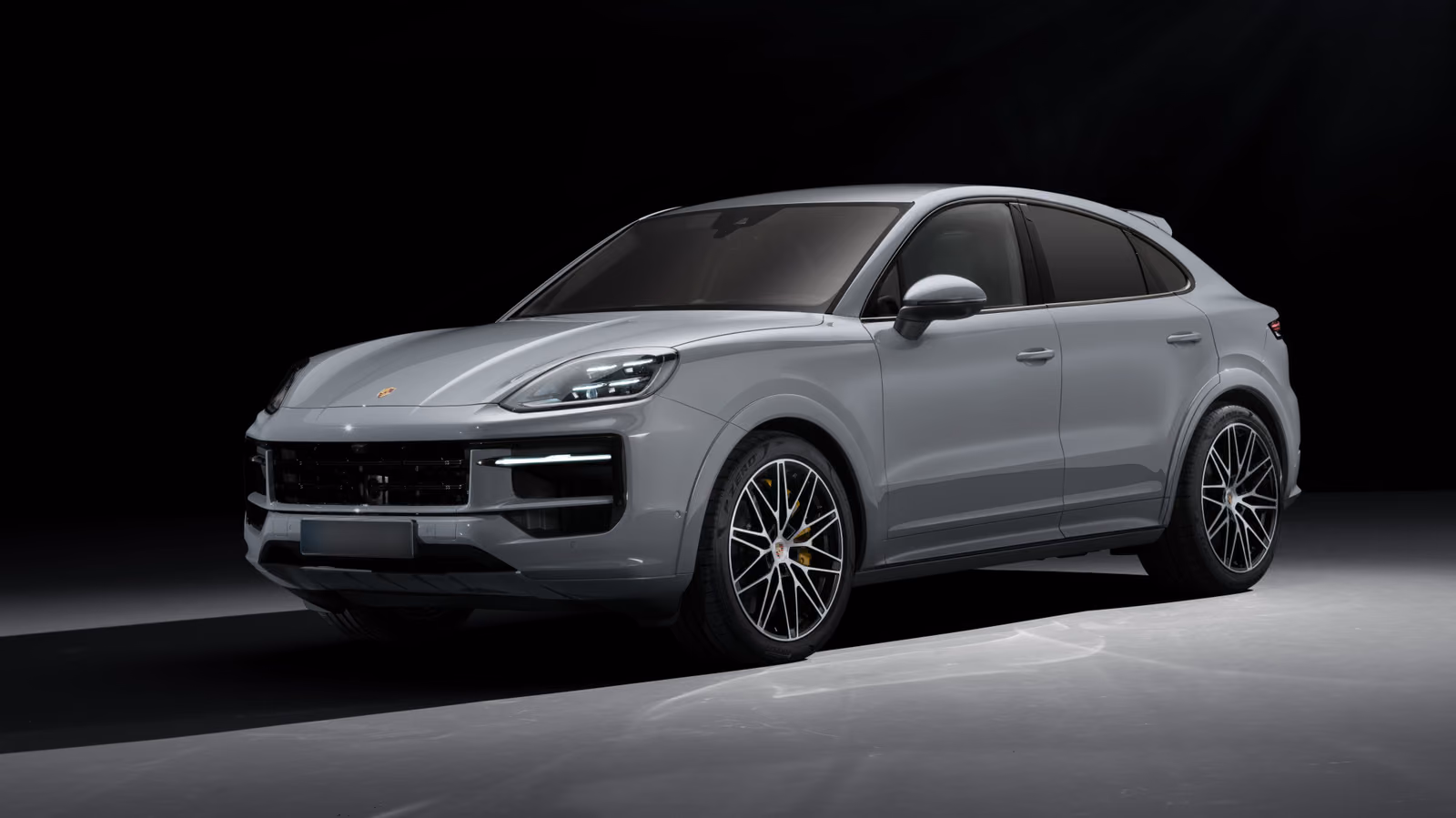 Porsche Cayenne Coupé, вид спереди в три четверти
