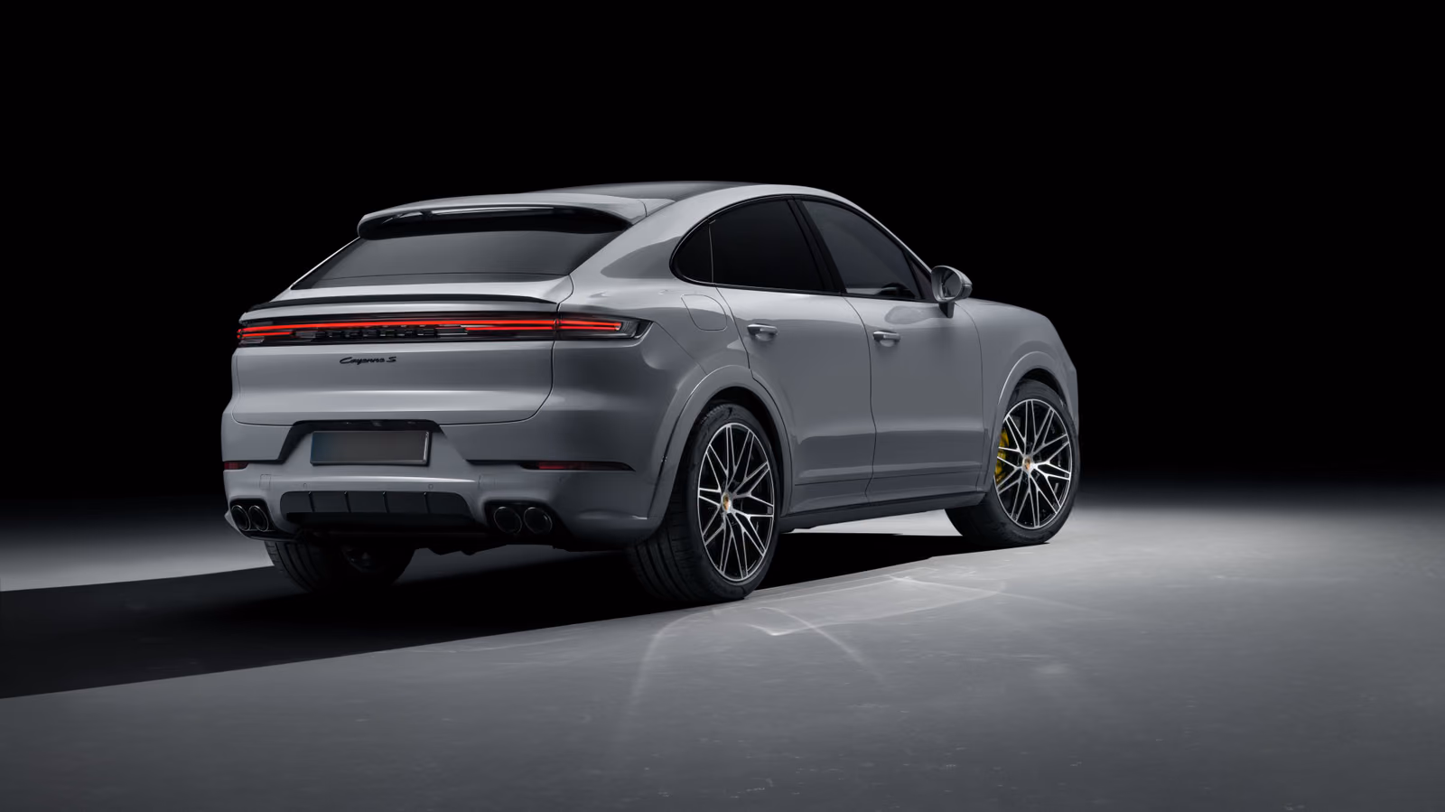 Porsche Cayenne Coupé, вид сзади в три четверти
