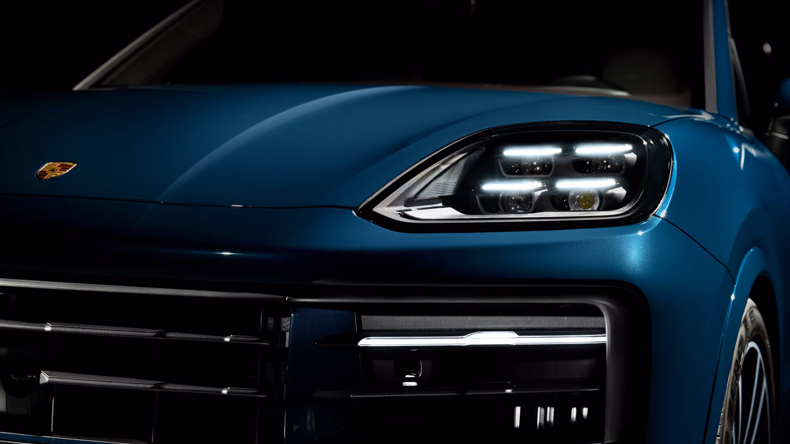 Матричная фара Porsche Cayenne 2024