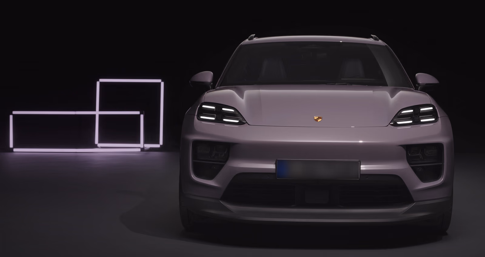Porsche Macan 4, вид строго спереди