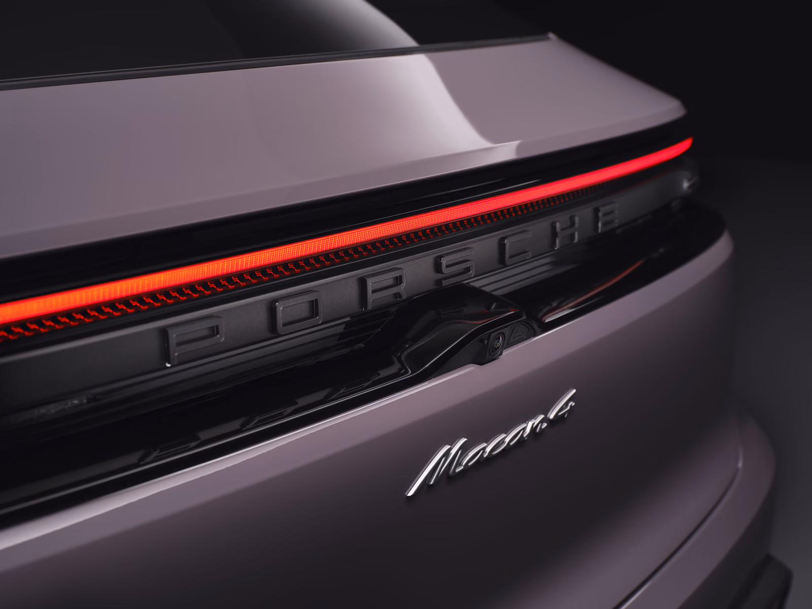 Задняя световая полоса Porsche Macan