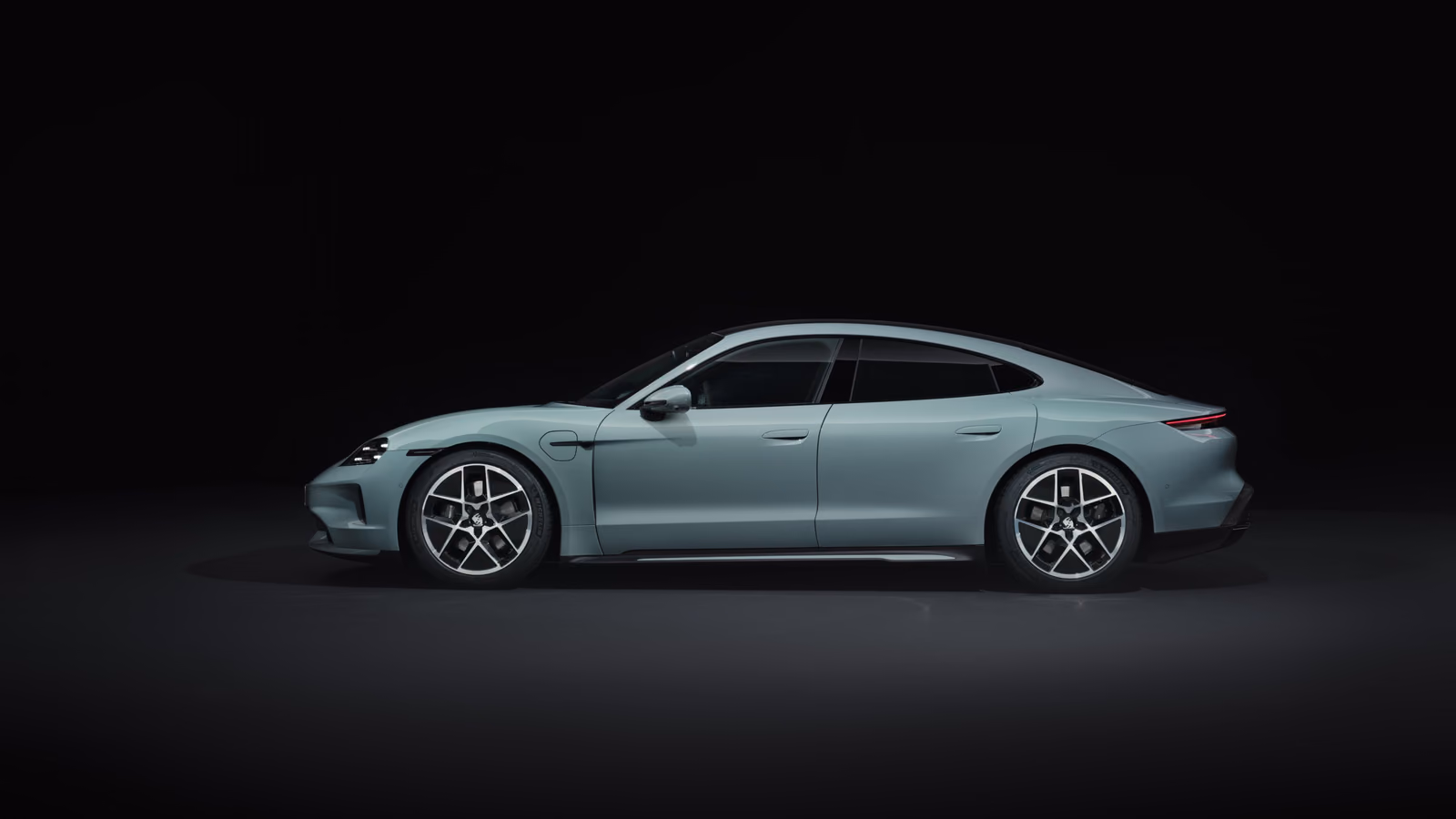 Porsche Taycan — крупный план кузова
