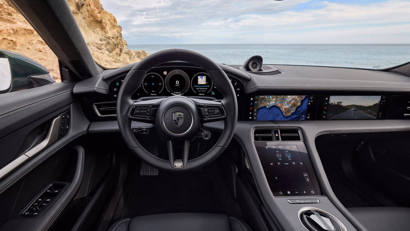 Porsche Taycan — передняя панель и руль