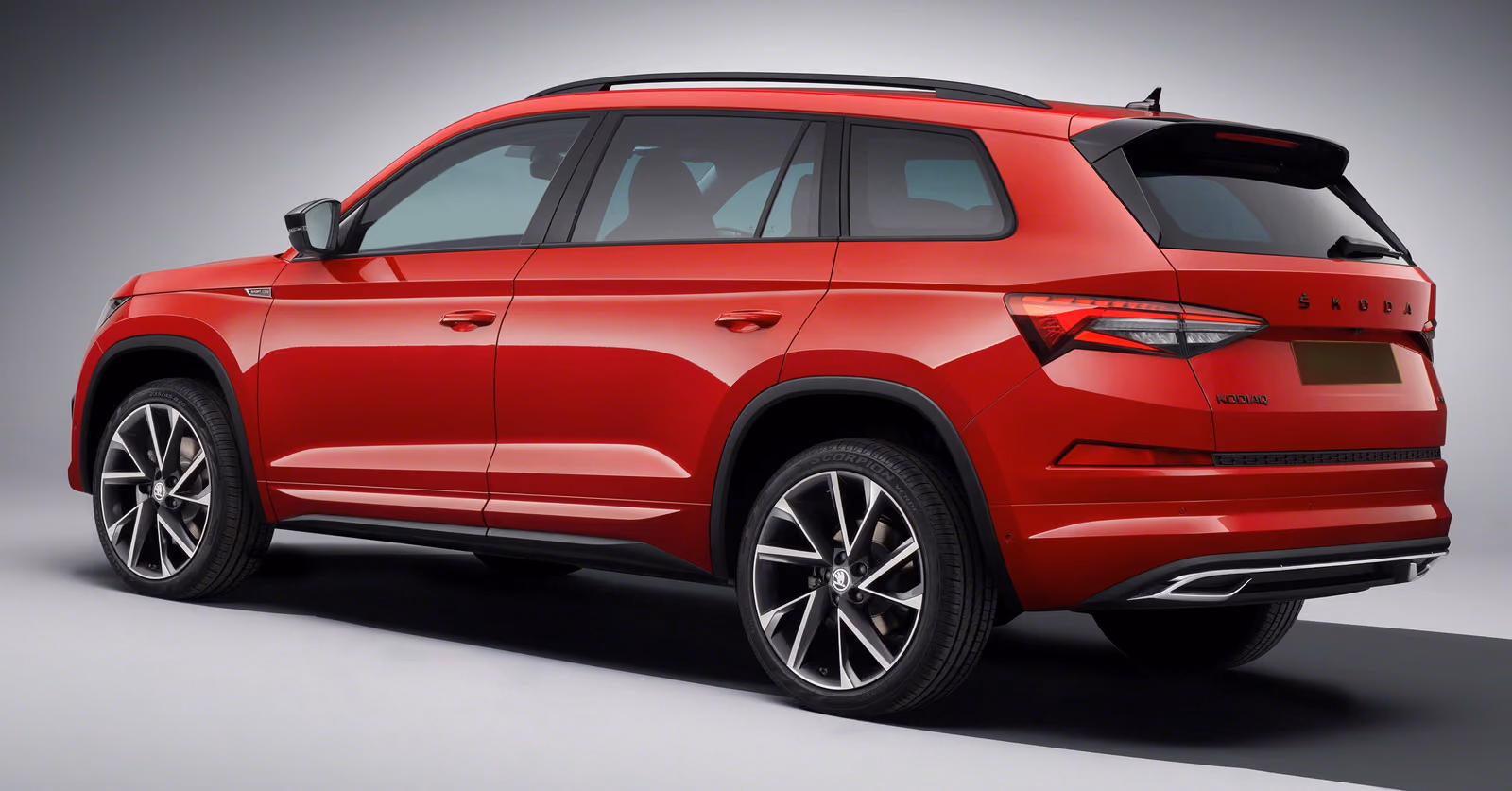 Škoda Kodiaq Sportline, вид сзади в три четверти