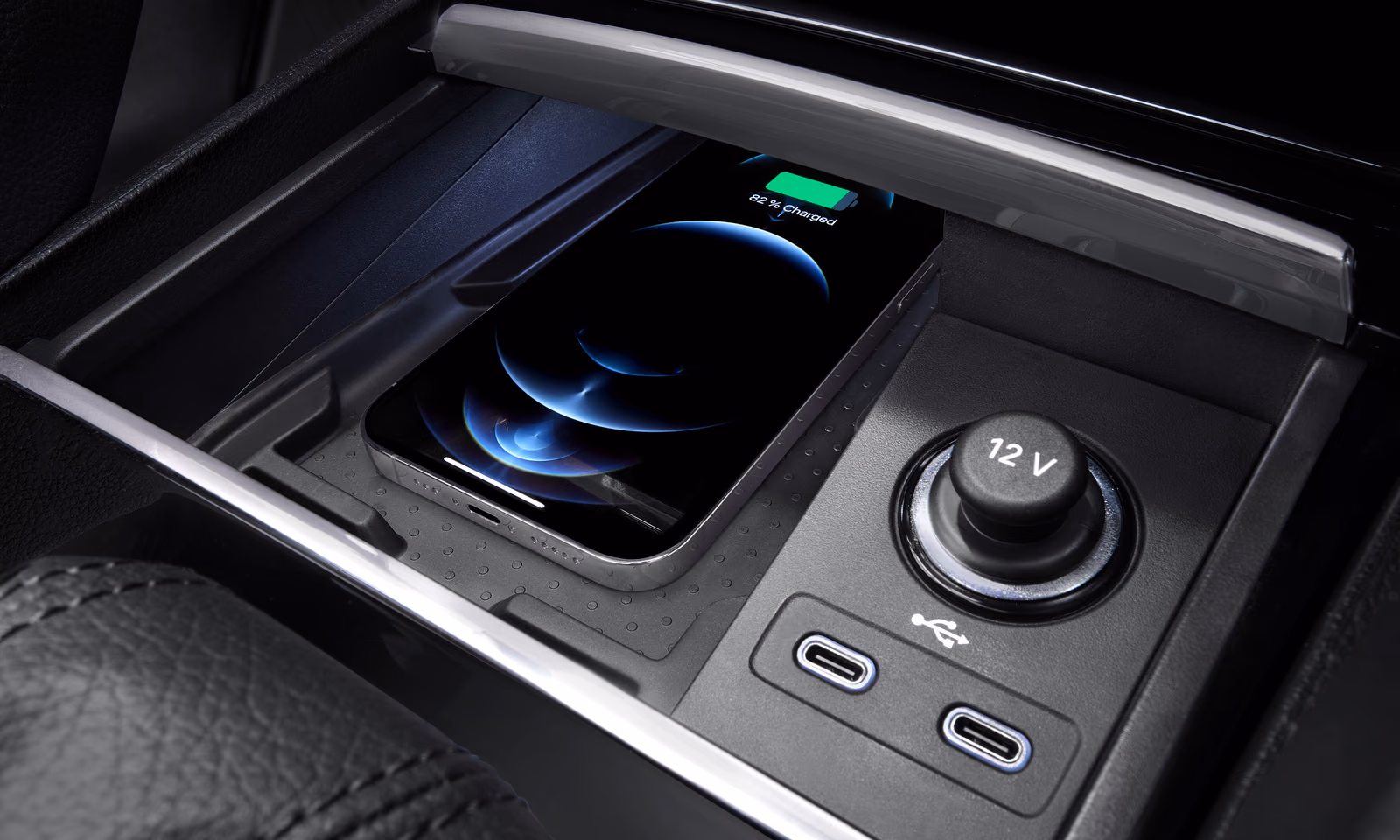 Беспроводная зарядка и USB-C в Škoda Kodiaq