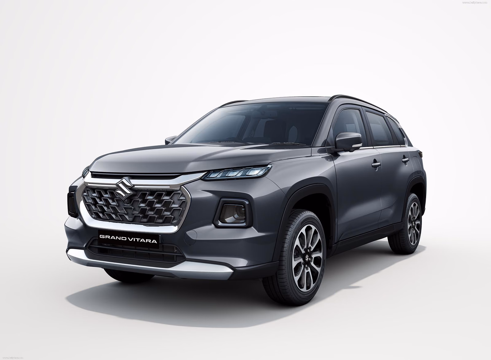 Suzuki Grand Vitara — передняя часть, студия