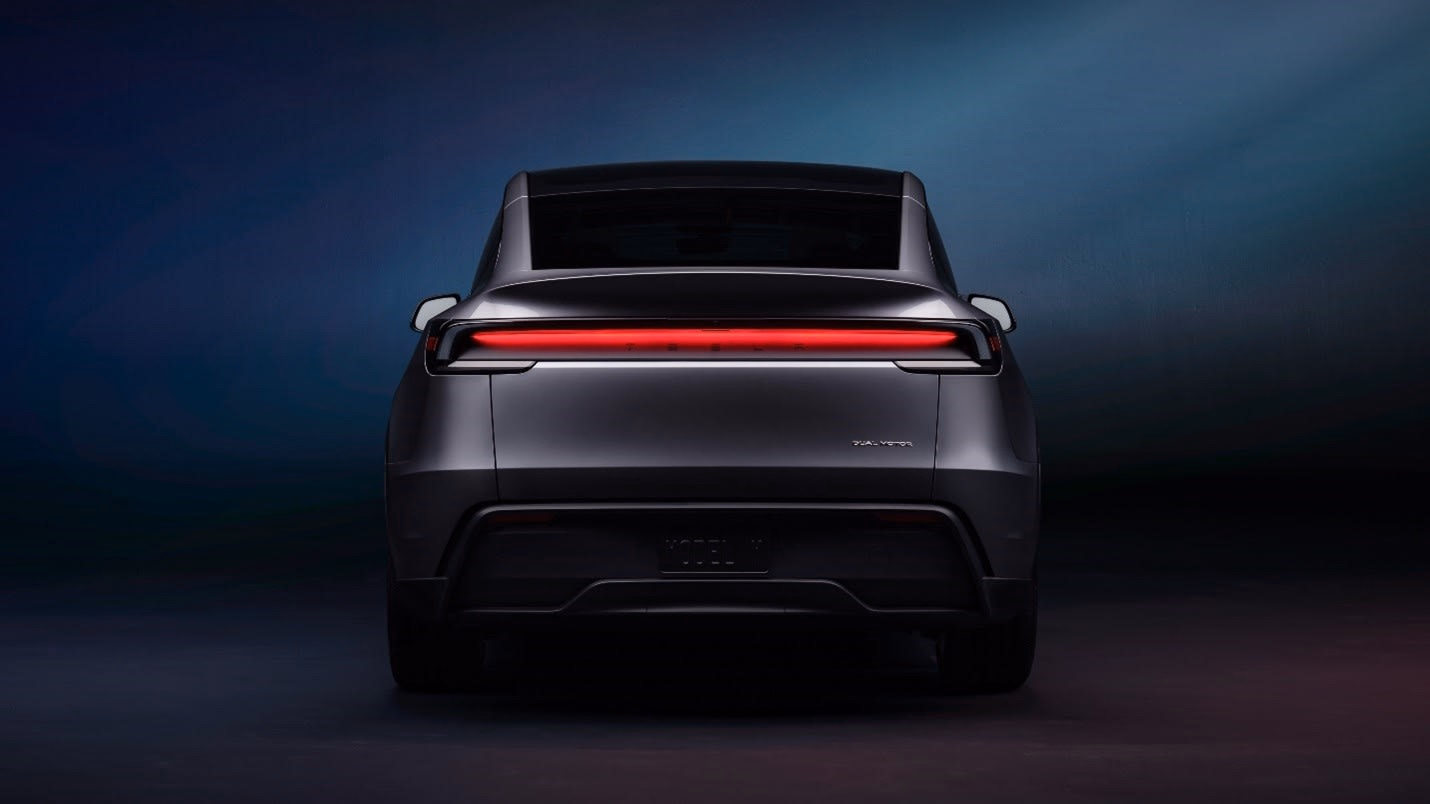 Tesla Model Y, вид сзади
