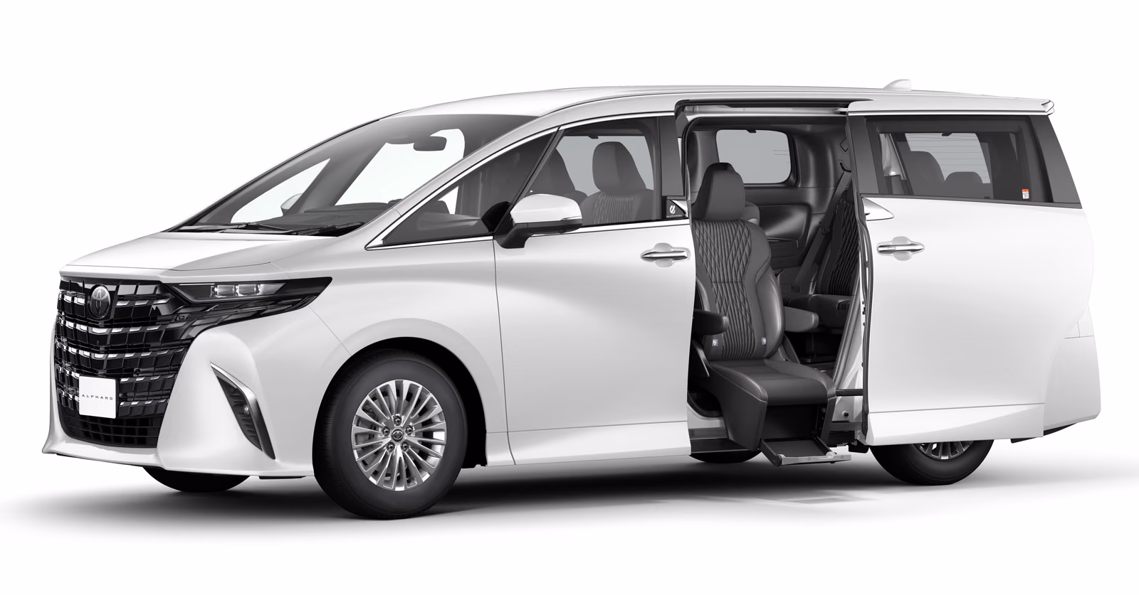 Toyota Alphard — в движении
