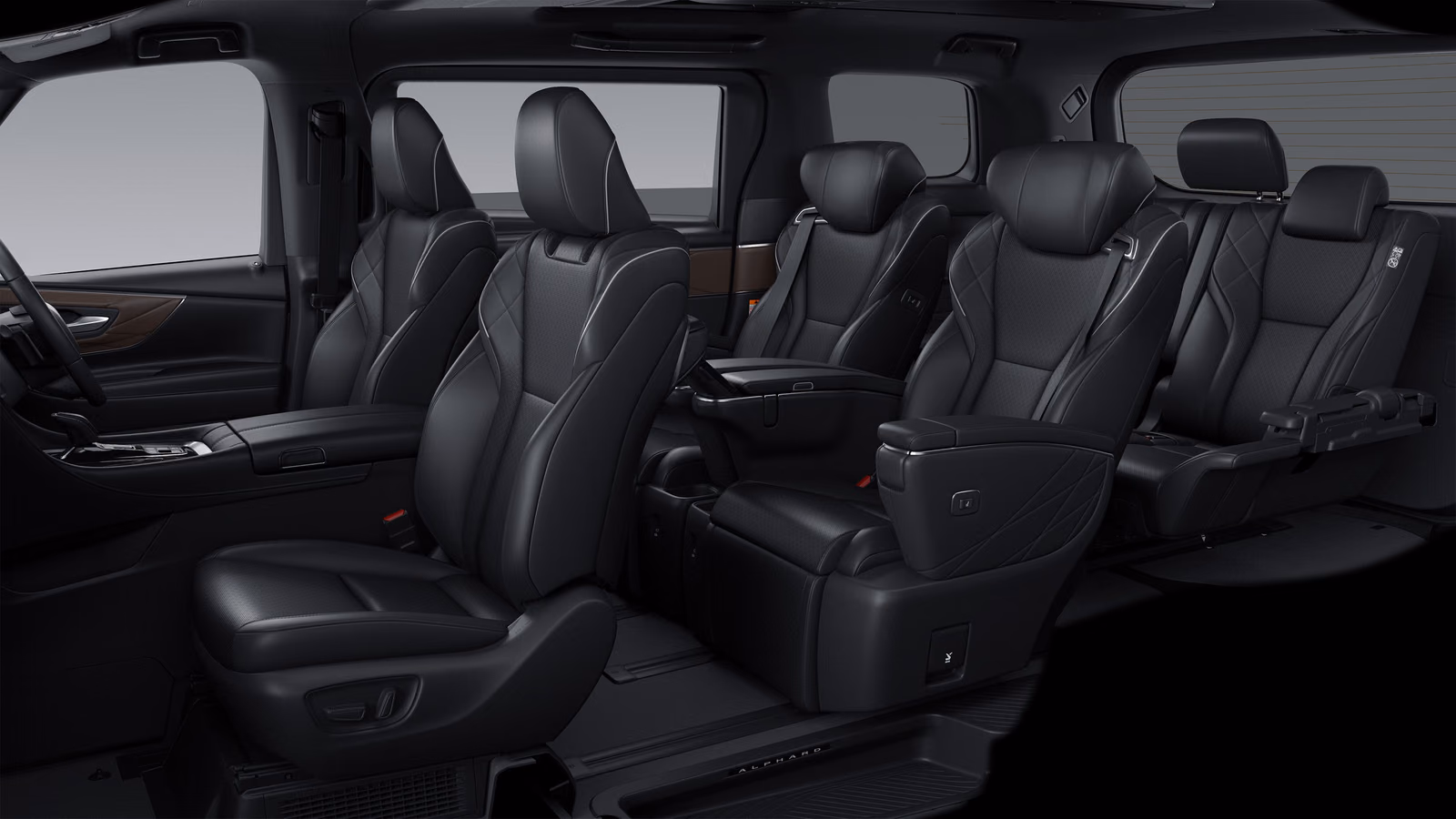 Toyota Alphard — салон