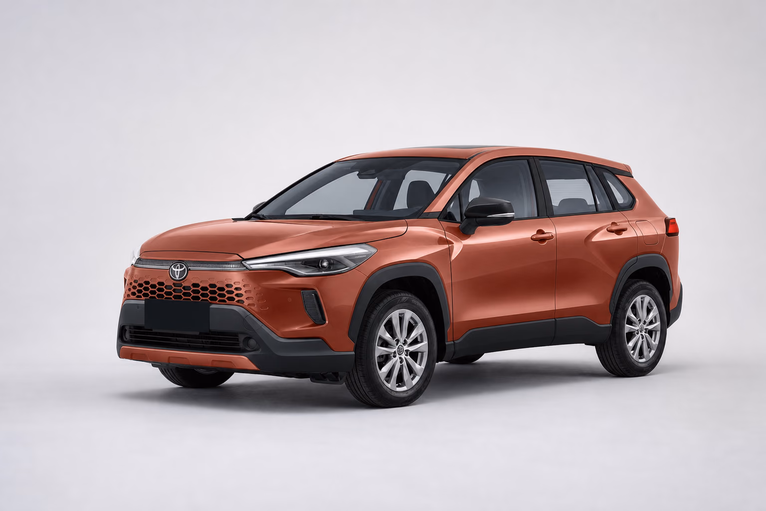 Медная Toyota Corolla Cross китайской версии 2026 в нейтральной студии