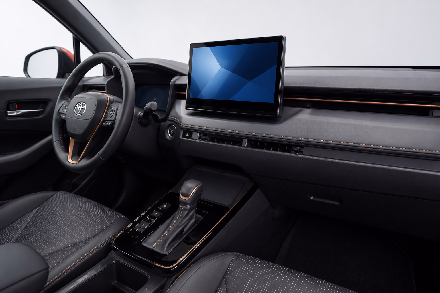 Центральный экран и передняя панель китайской Toyota Corolla Cross без текстового интерфейса