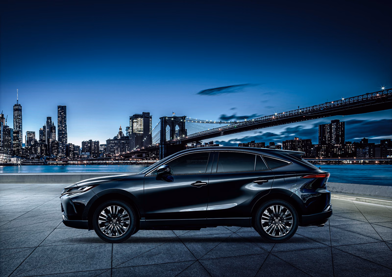 Какую Toyota Harrier мы привозим