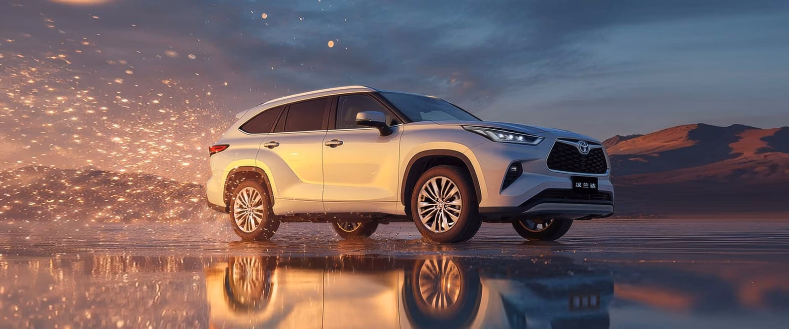 Toyota Highlander — вид сзади