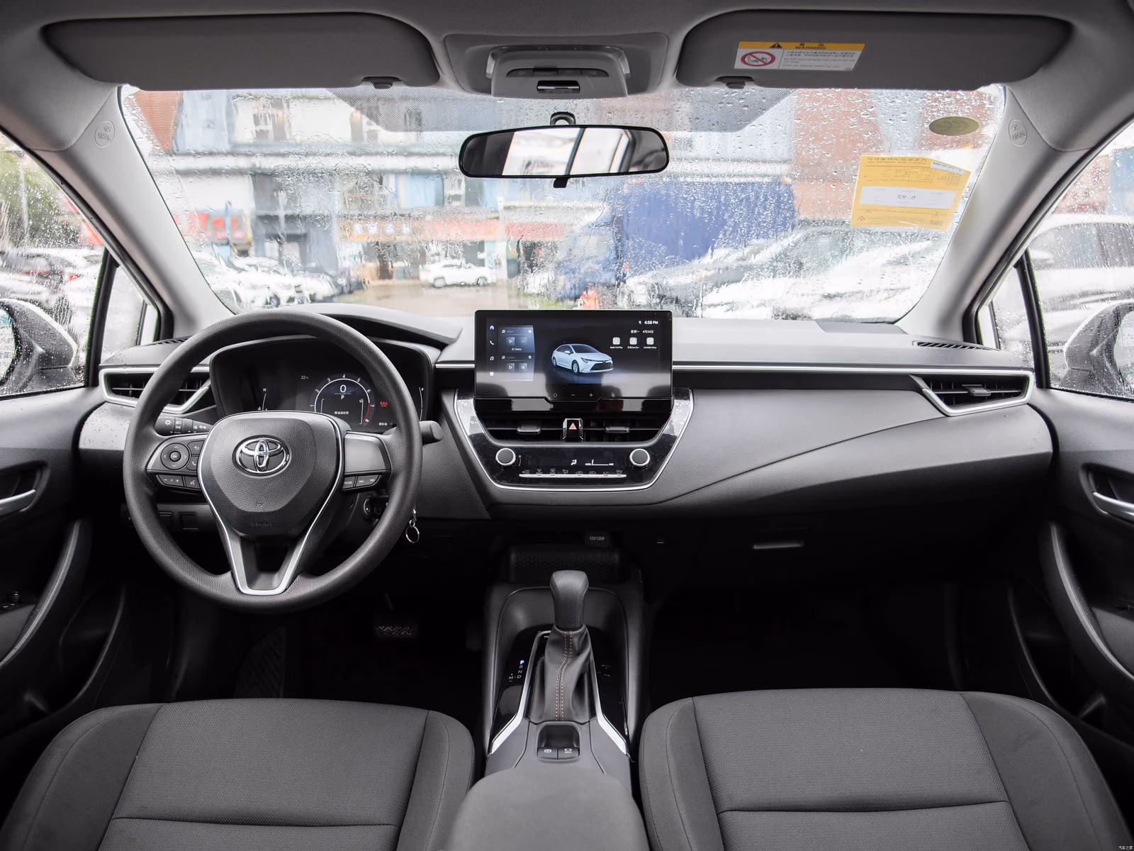 Toyota Levin — панорама леворульного кокпита