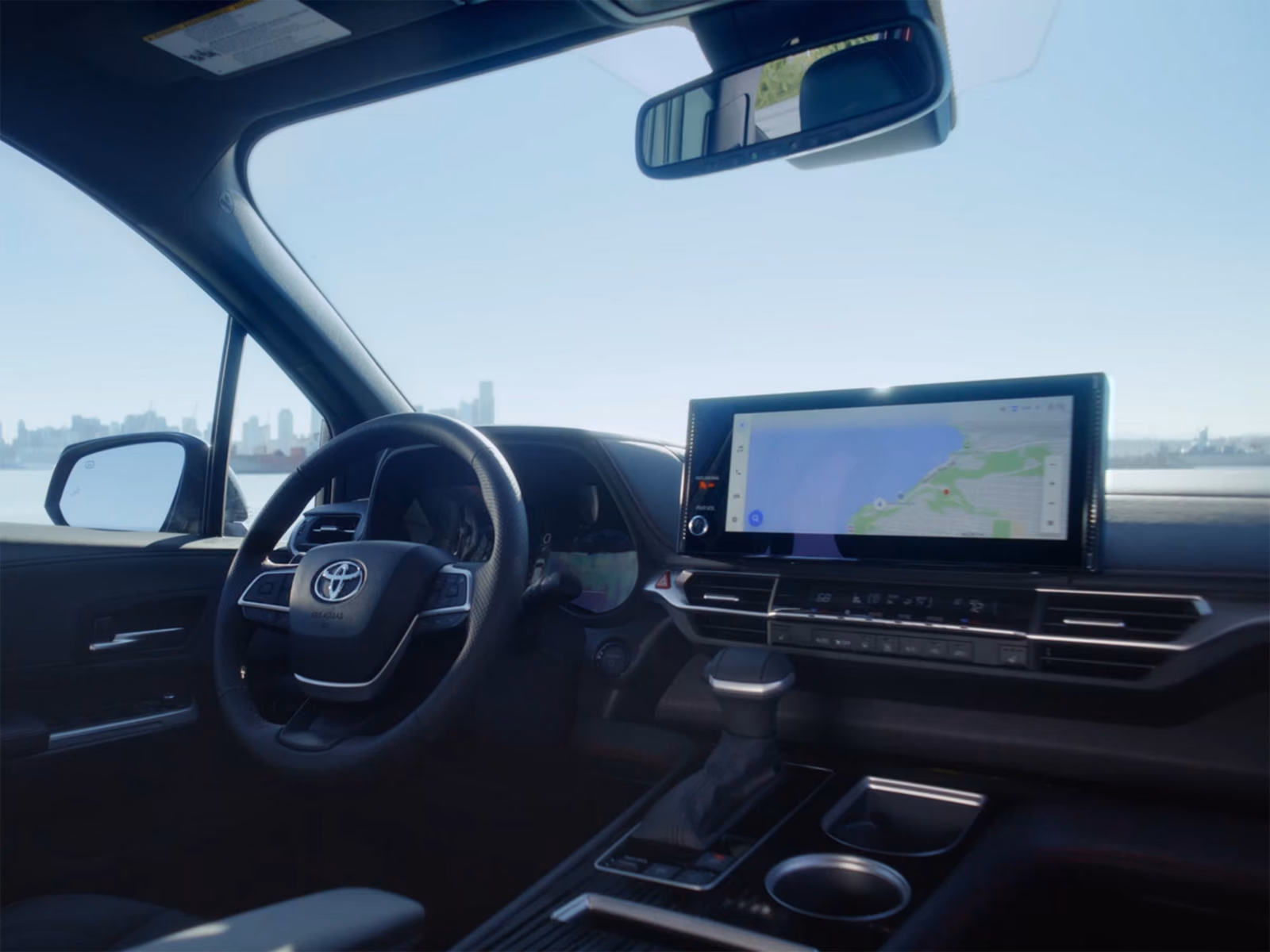 Передняя панель Toyota Sienna