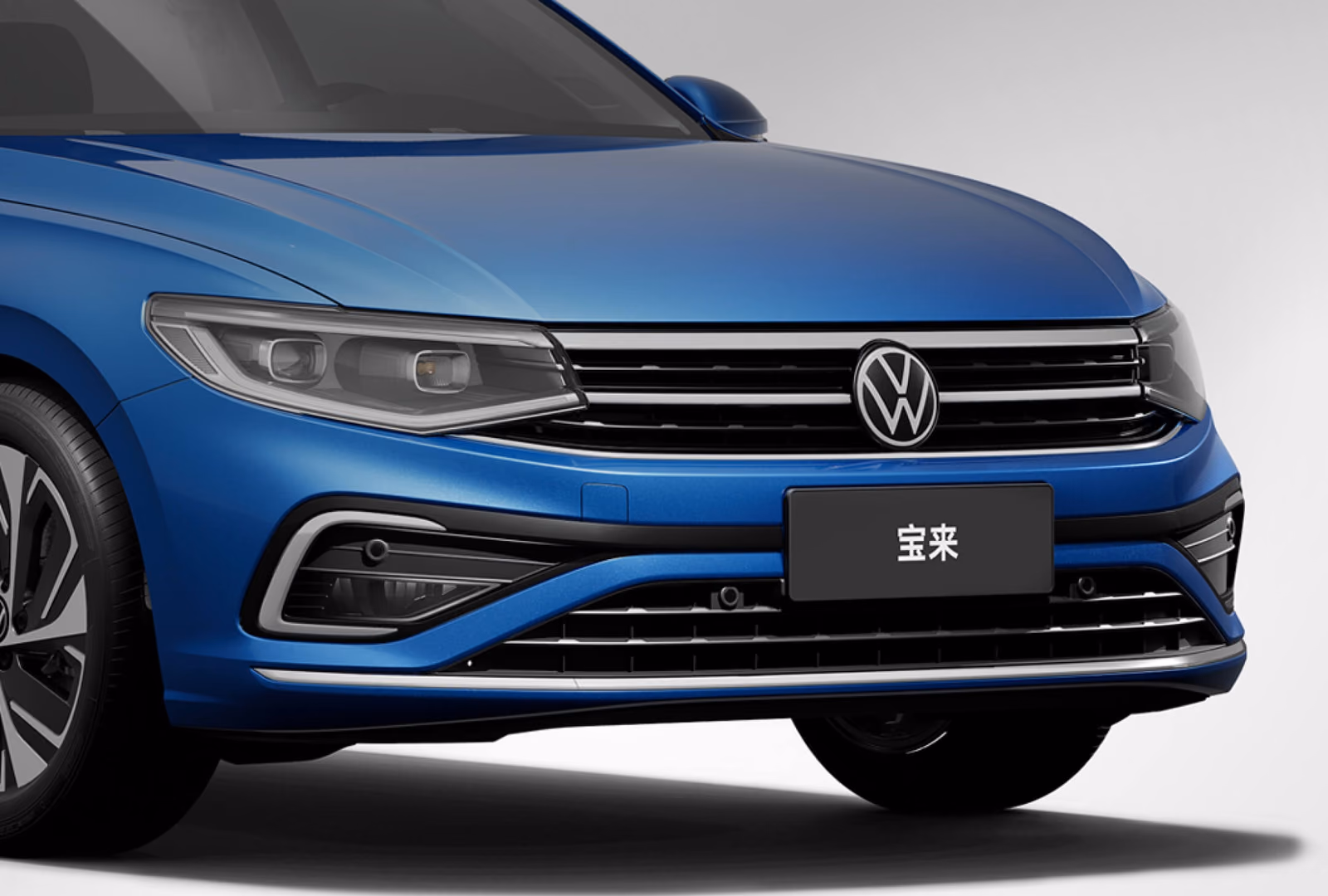 Передняя часть Volkswagen Bora крупным планом