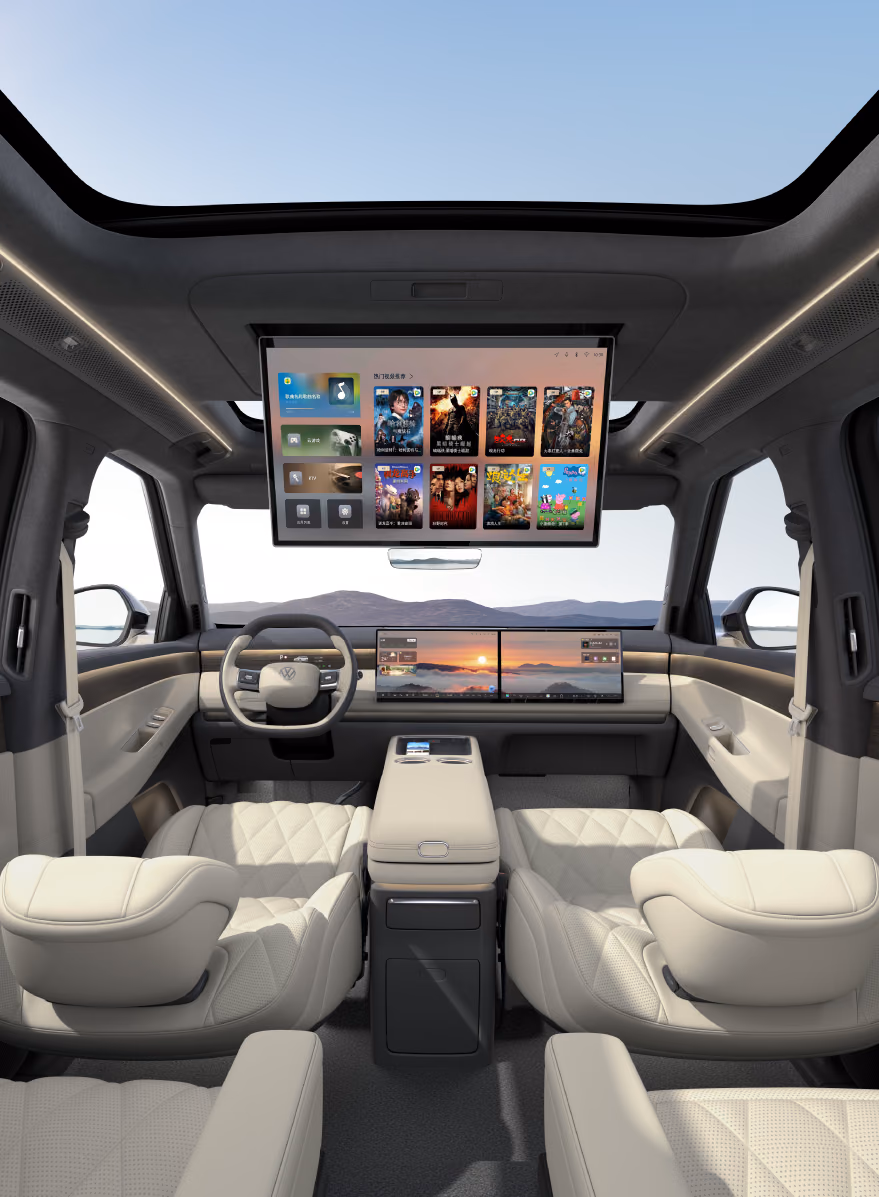 Volkswagen ID. ERA 9X — светлый леворульный кокпит