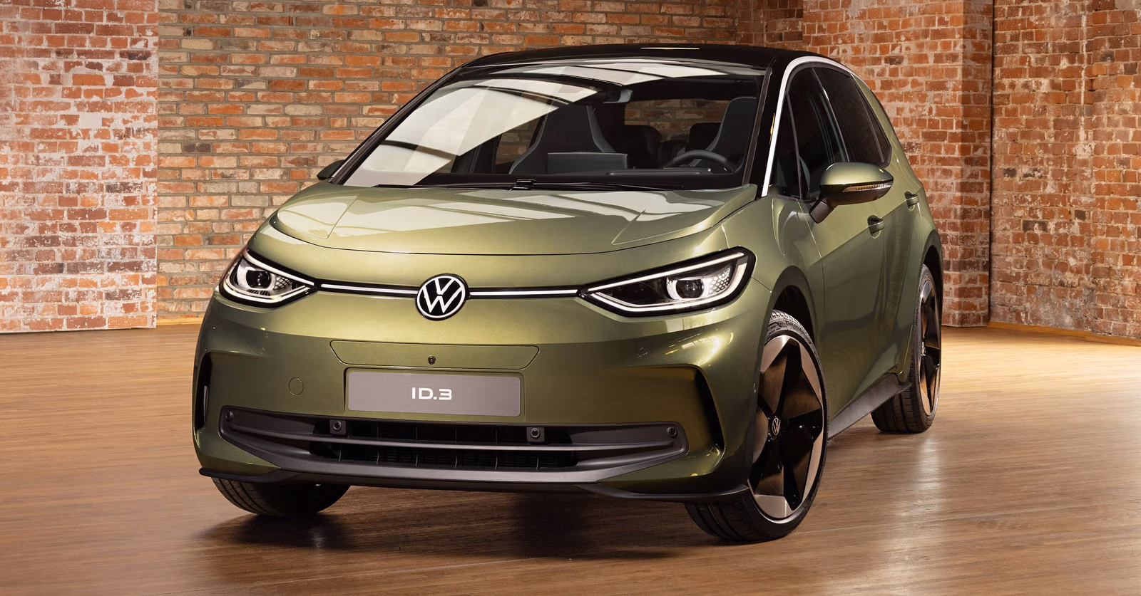 Volkswagen ID.3 — спереди в три четверти