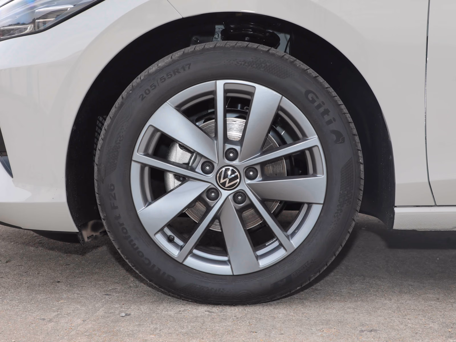 Колесо Volkswagen Lamando L