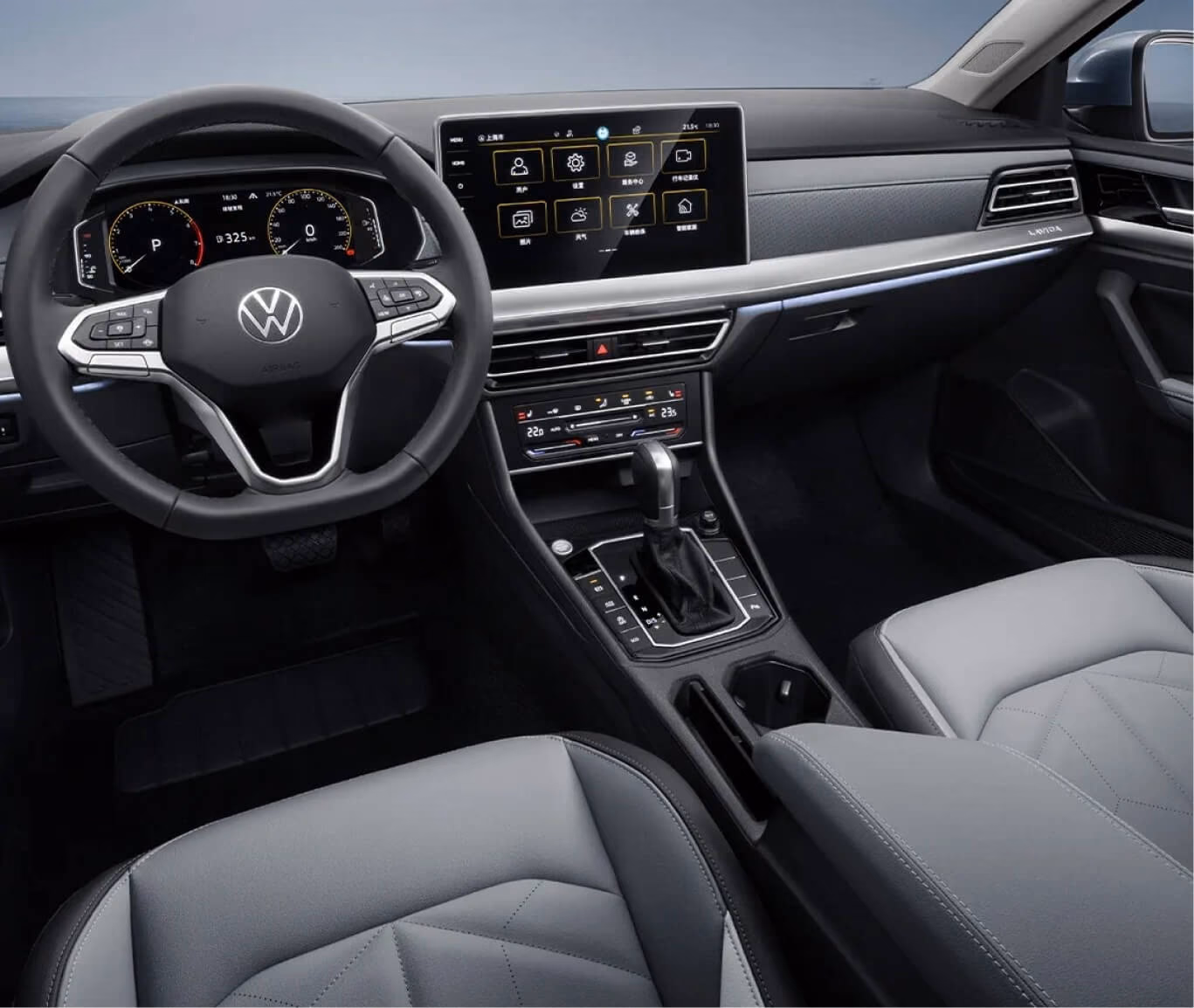 Кокпит Volkswagen Lavida с рулём и экраном