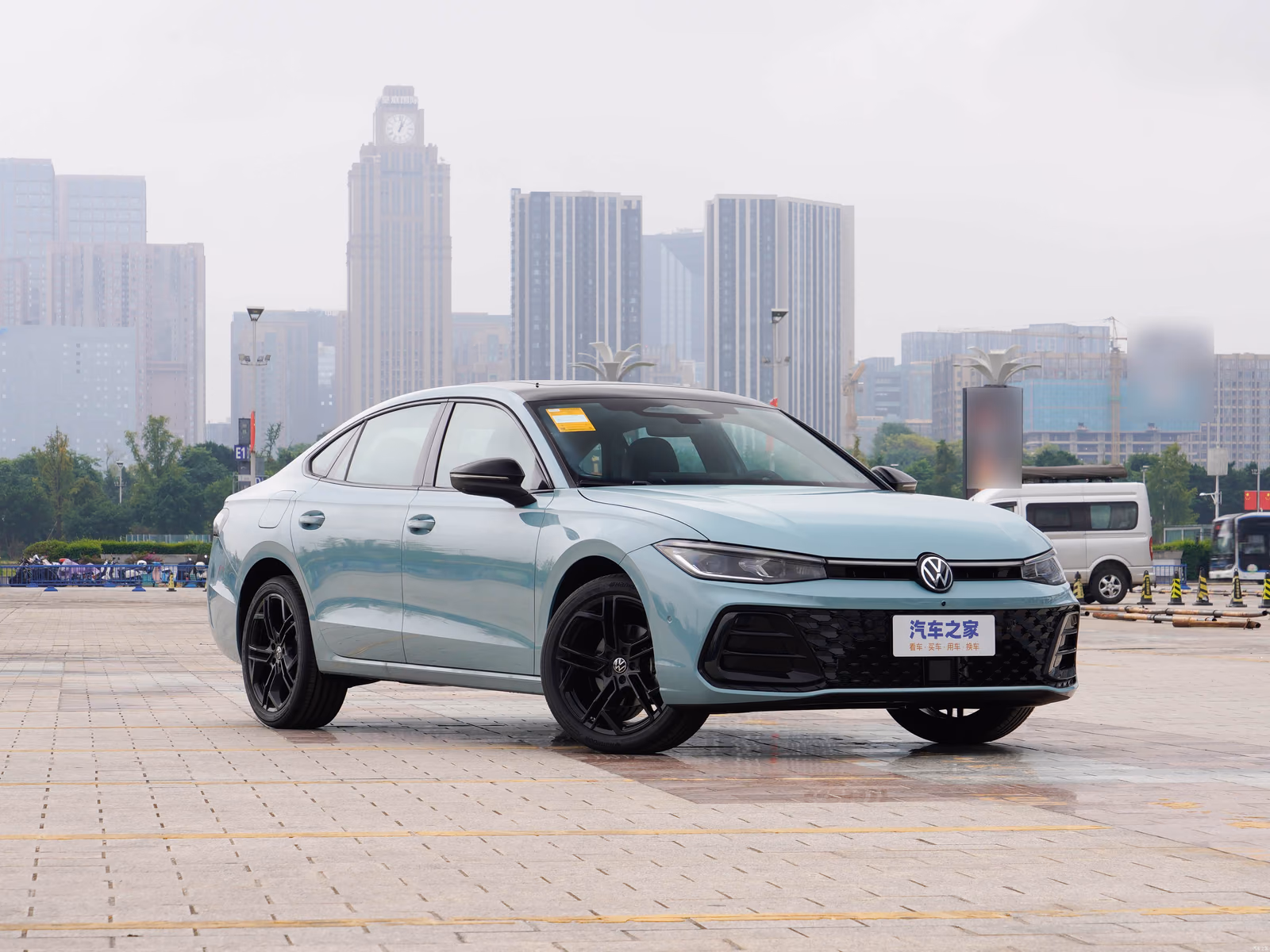 Volkswagen Passat Pro — передняя часть с противоположной стороны