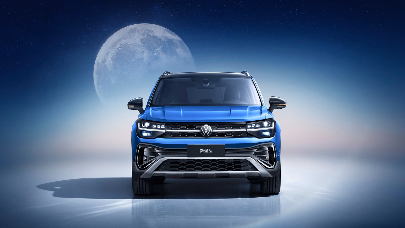 Volkswagen Tharu — вид сзади