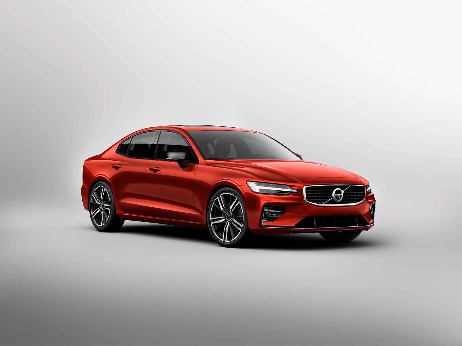 Volvo S60 — в движении