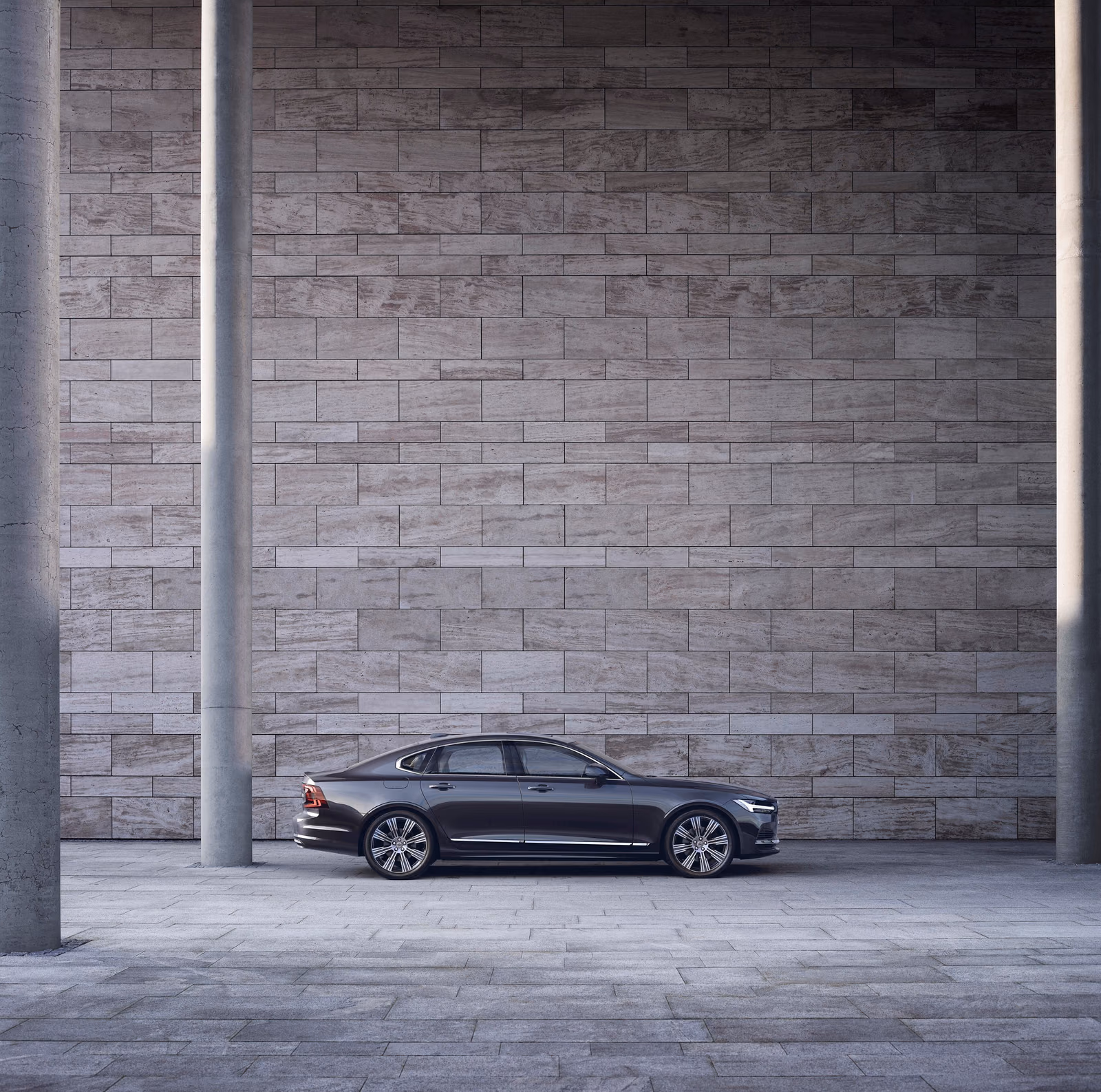 Volvo S90 — в движении