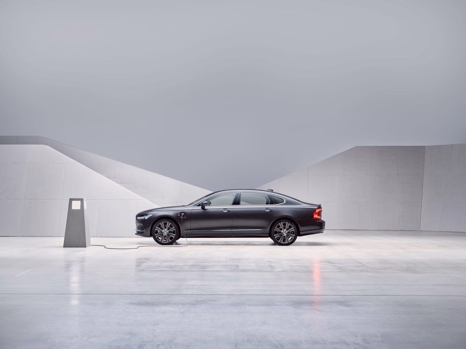 Volvo S90 — на природе