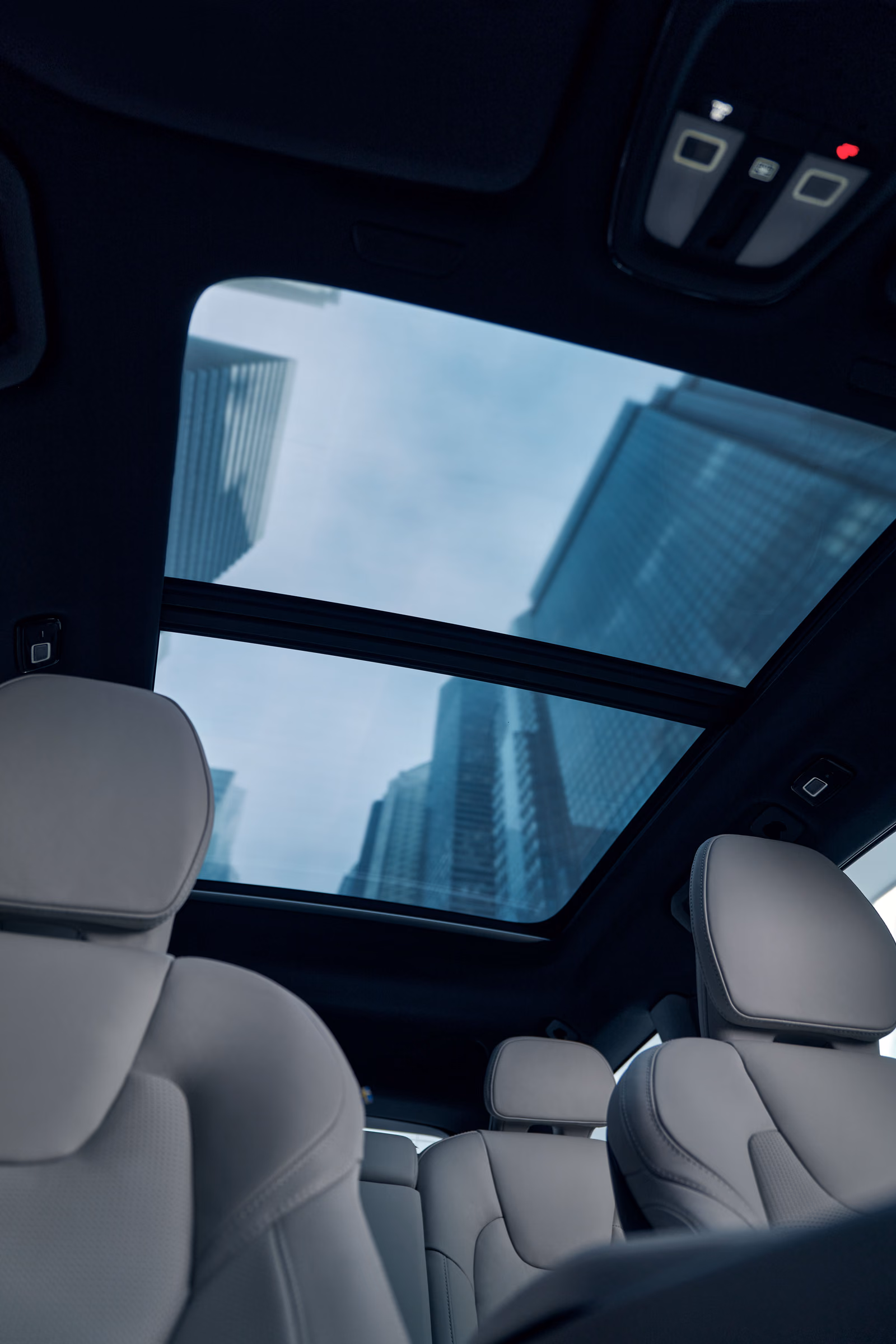 Панорамная крыша Volvo V60 Cross Country