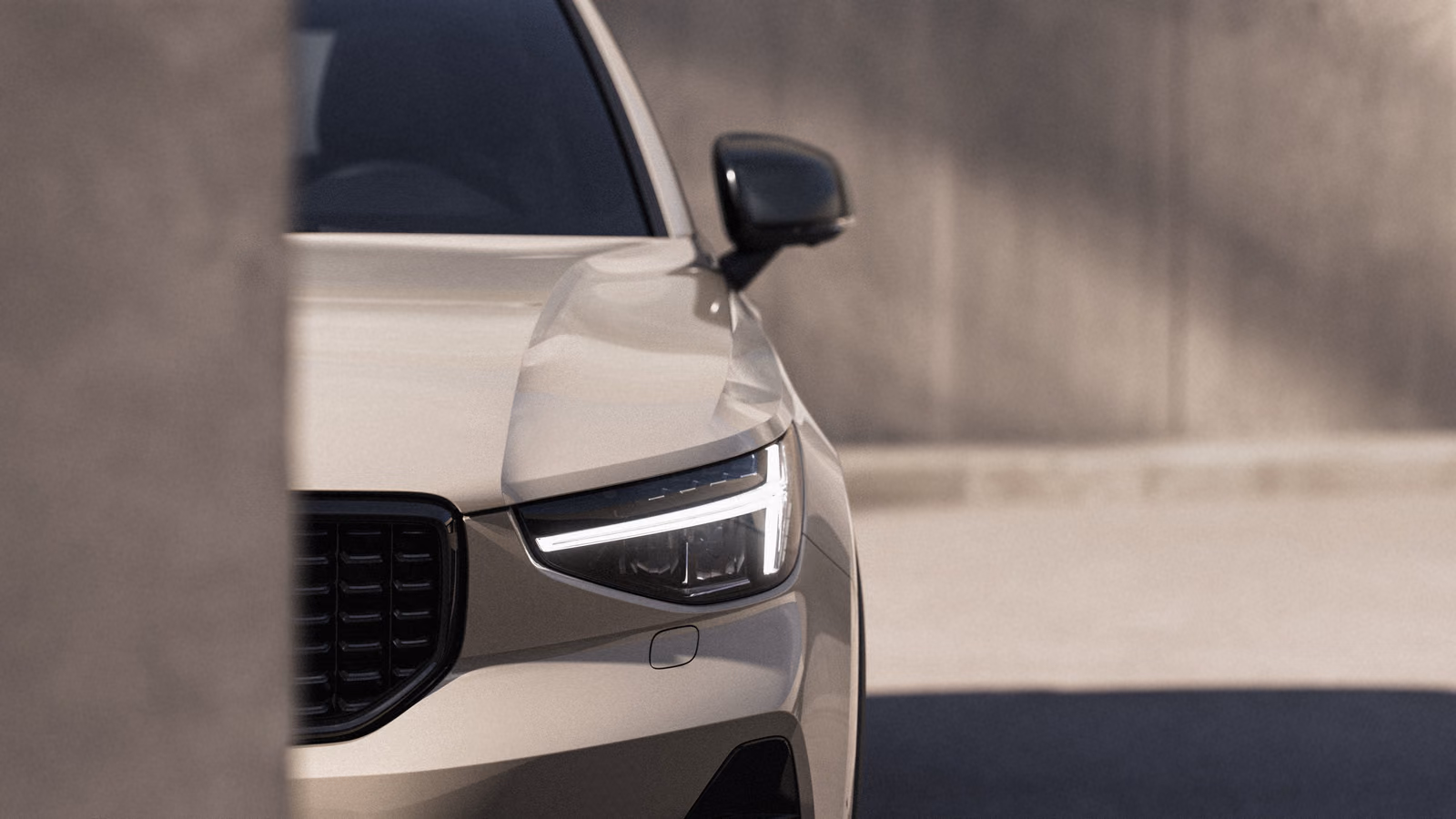 Светодиодная фара Volvo XC40
