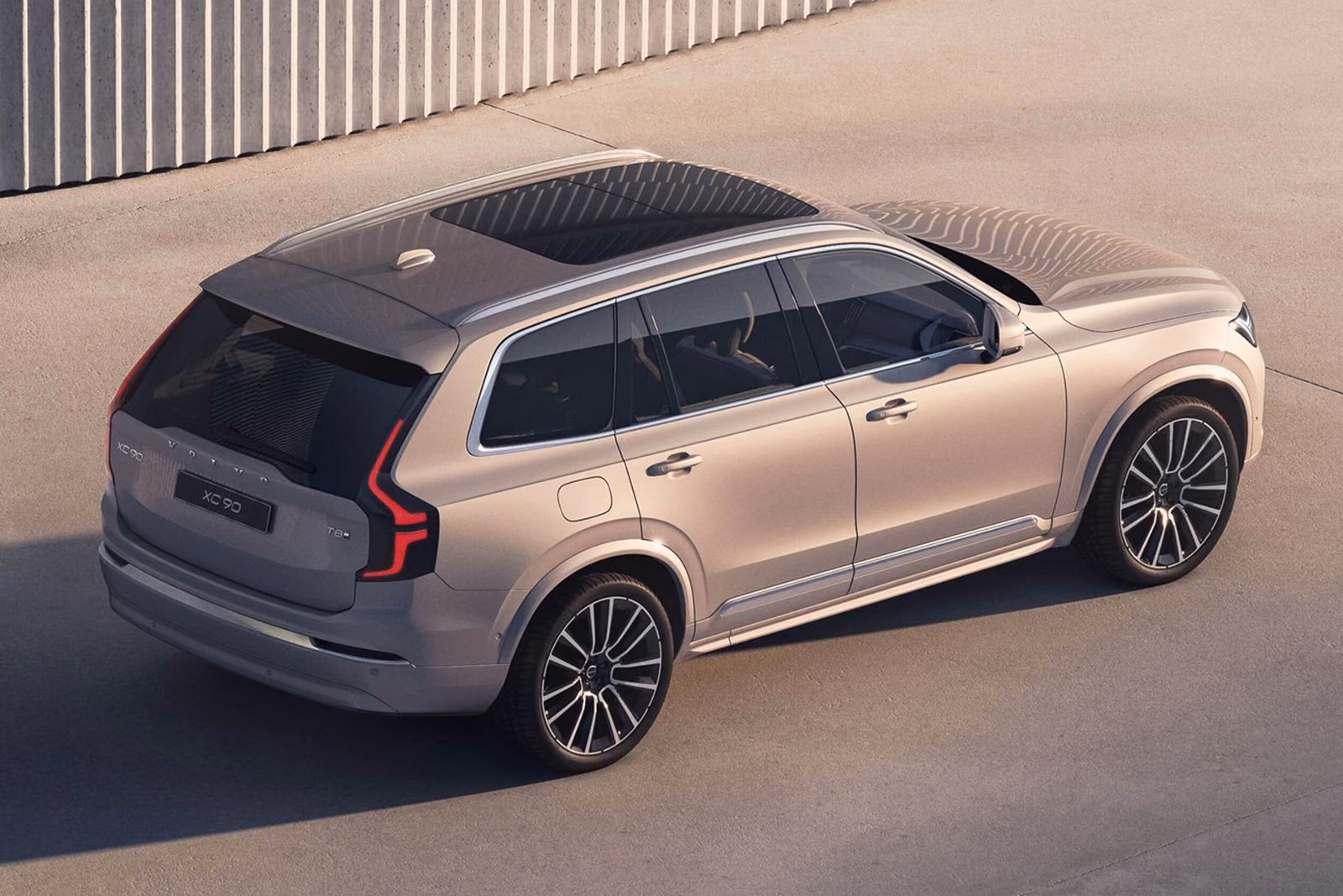 Volvo XC90 — в движении
