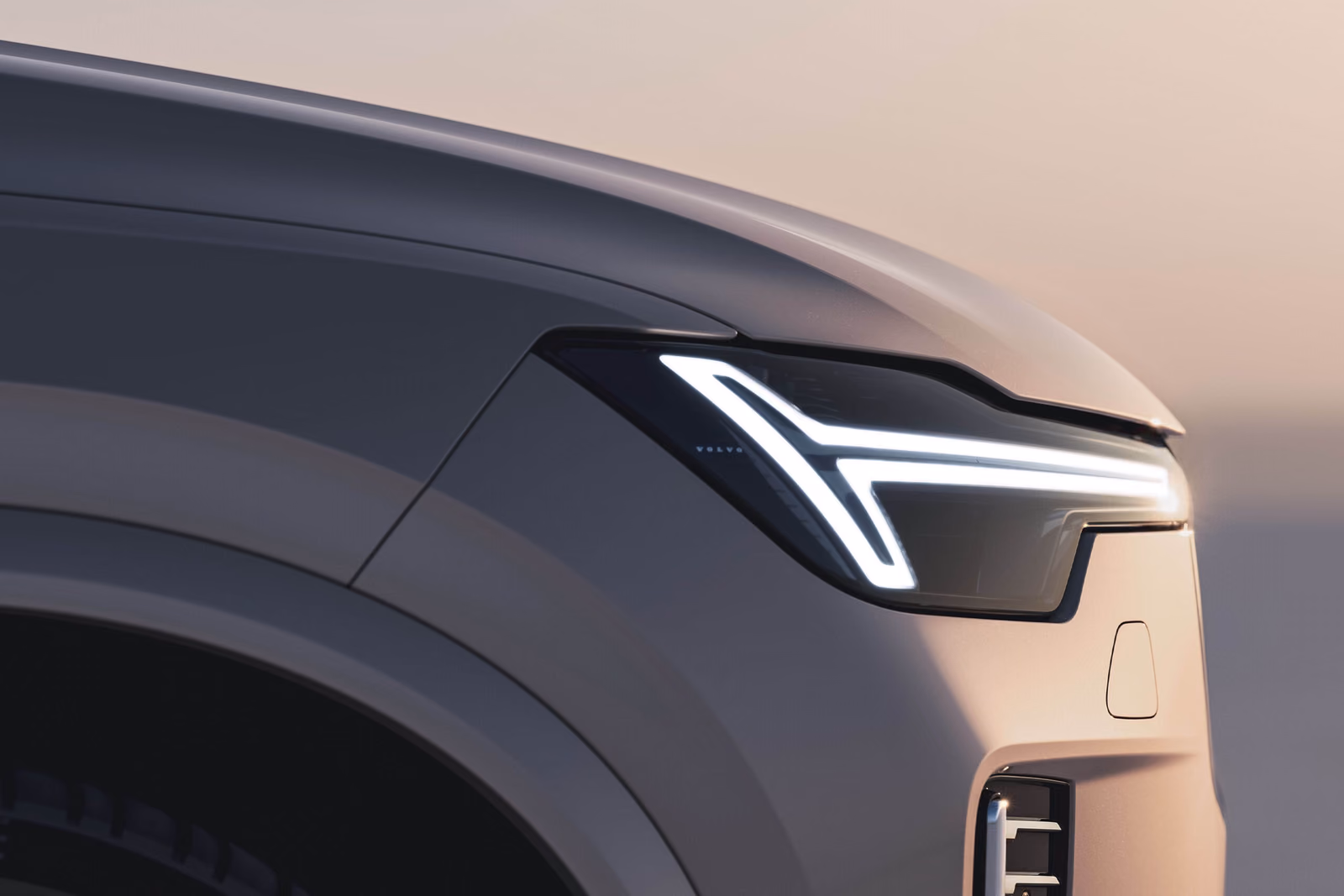 Volvo XC90 — деталь кузова