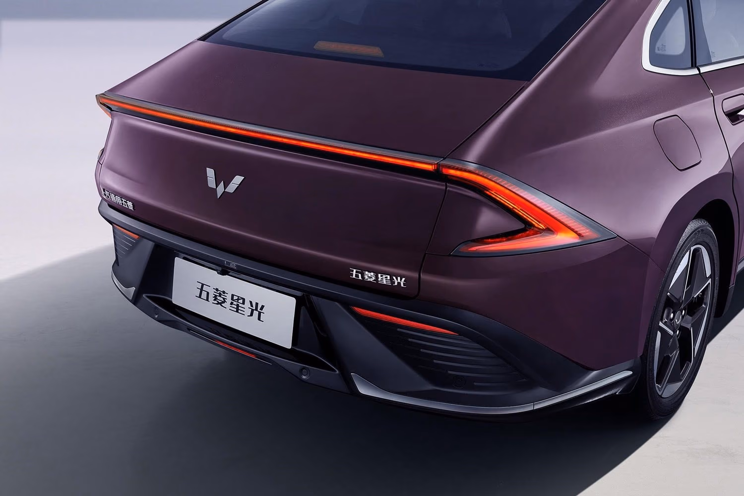 Задний фонарь Wuling Starlight PHEV