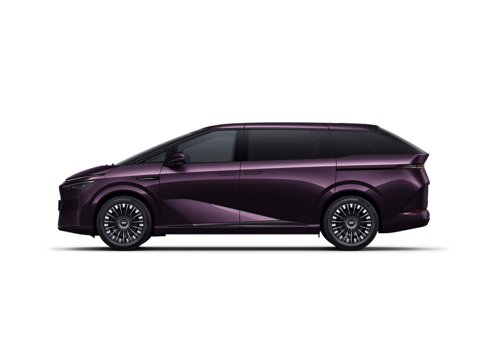 Фиолетовый XPeng X9, профиль кузова
