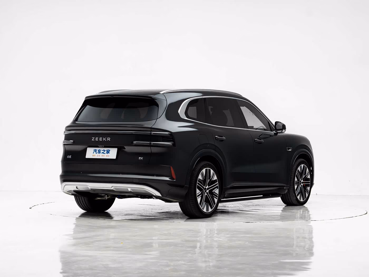 Zeekr 8X 2026 — задняя часть кузова справа