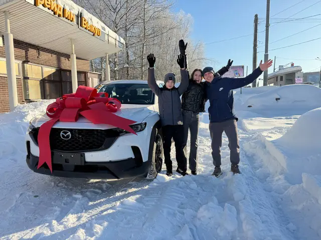 Выдача автомобиля клиенту в салоне Weilin Auto — фото 1
