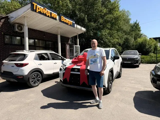 Выдача автомобиля клиенту в салоне Weilin Auto — фото 2