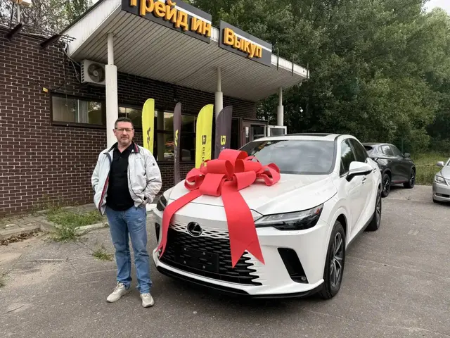 Выдача автомобиля клиенту в салоне Weilin Auto — фото 11